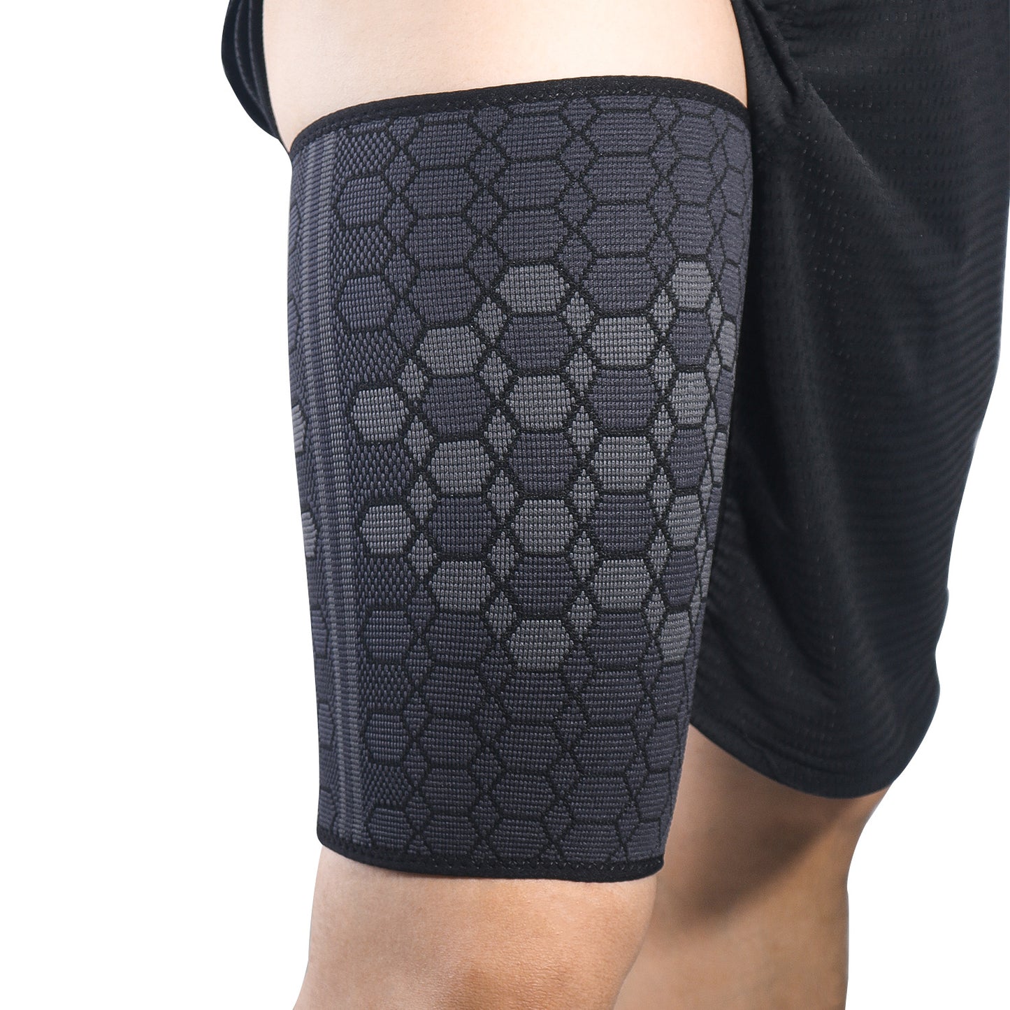 ThighShield™ l Pro Compression Thigh Sleeve